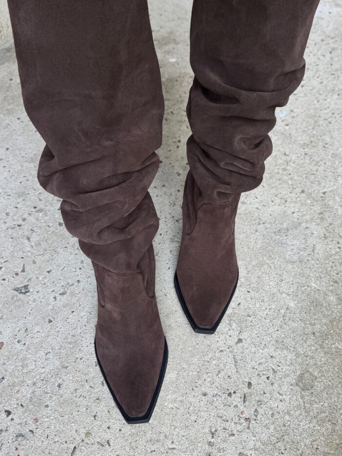 Dakota Cowboy Boots